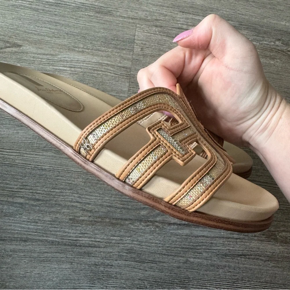 Sam Edelman Tan and Gold Sandals - Picture 3 of 6
